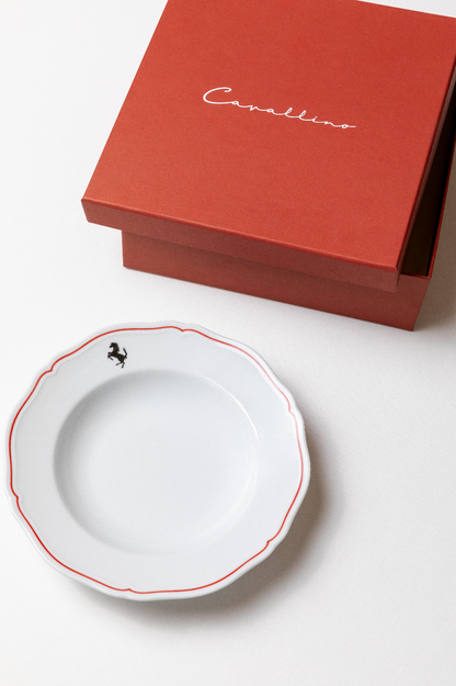 Piatto fondo in porcellana by Richard Ginori con filo rosso Ferrari Dettagli